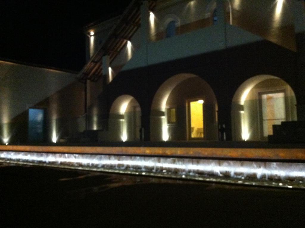 Hotel & Resort Le Colombare โฟลีโญ ภายนอก รูปภาพ